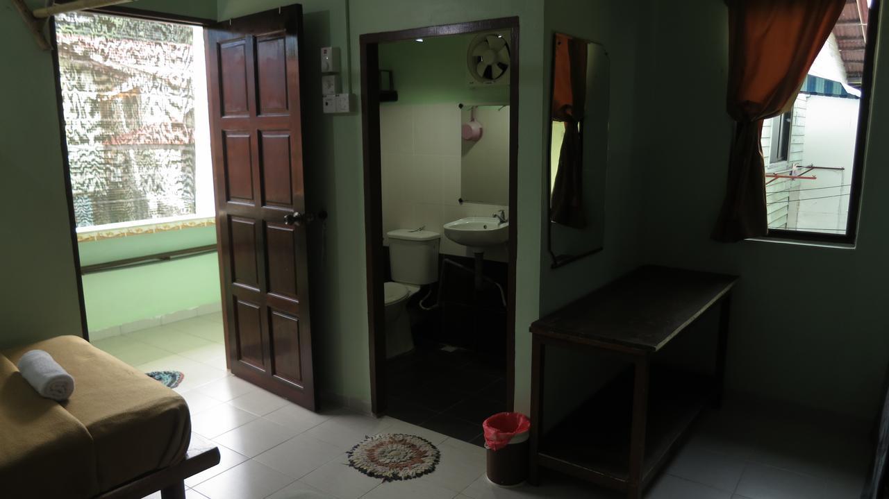 Pangkor Guesthouse Spk Kampong Sungai Udang Exterior foto